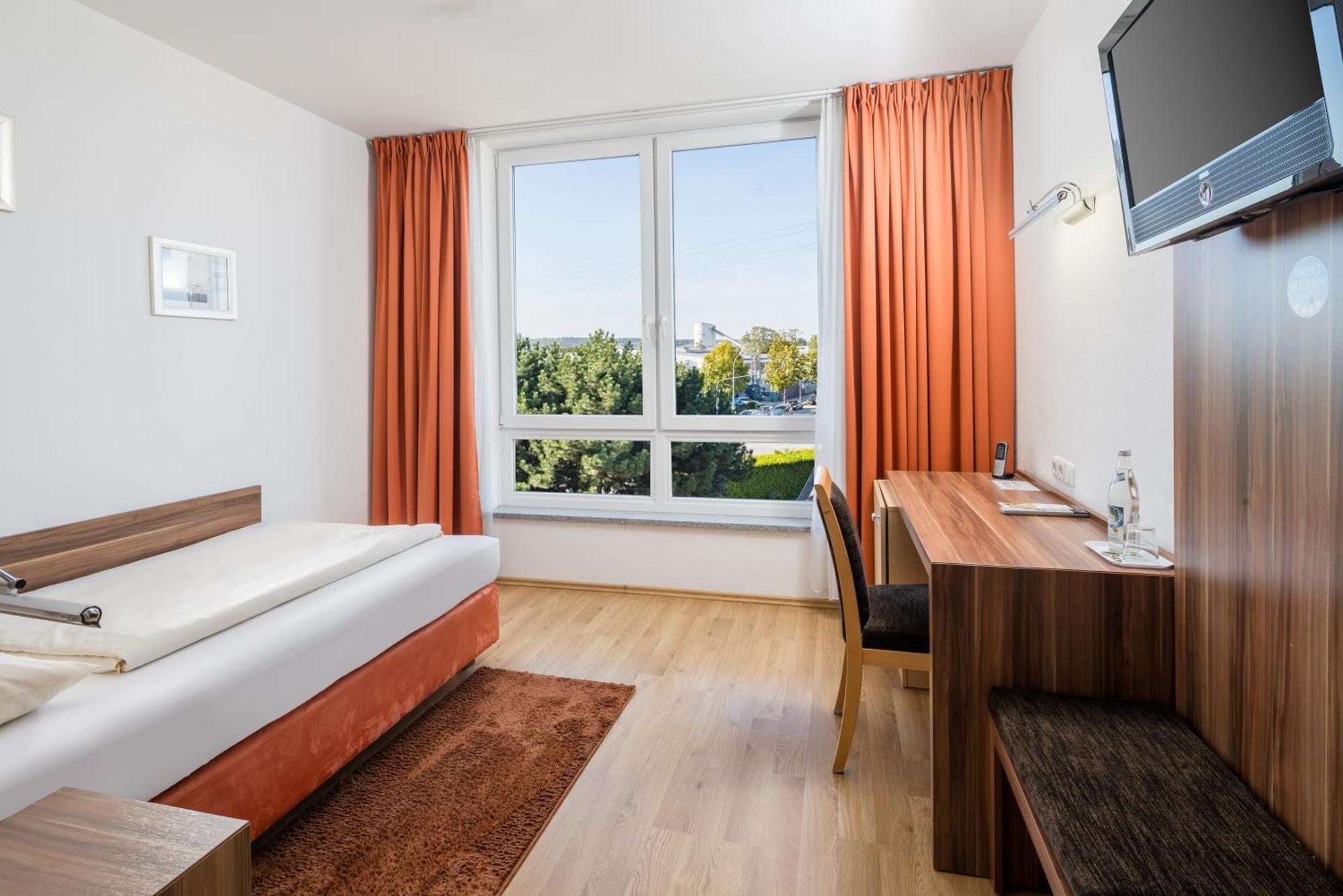 Hotel Meridian ***Superior Ergolding Zewnętrze zdjęcie