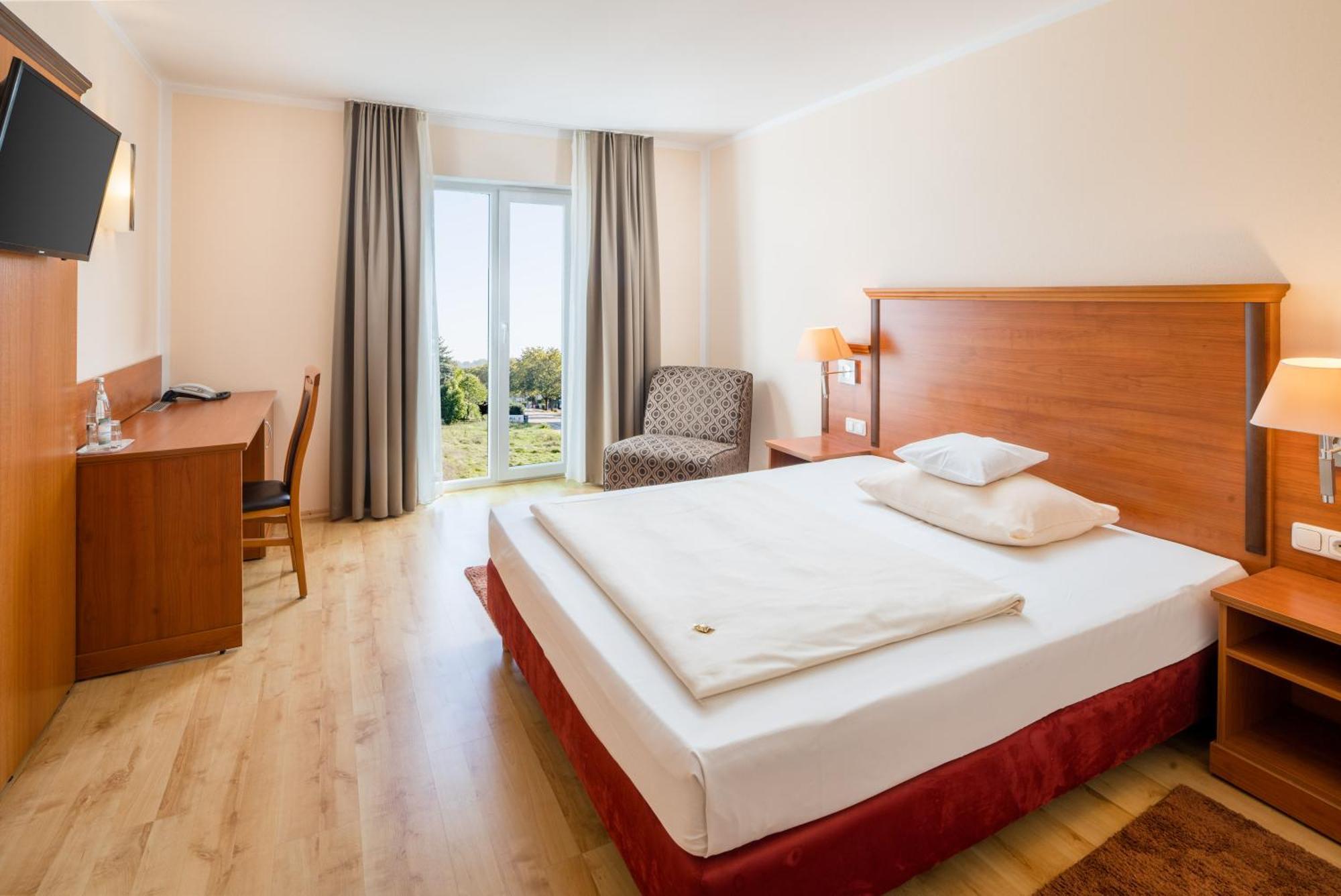 Hotel Meridian ***Superior Ergolding Zewnętrze zdjęcie