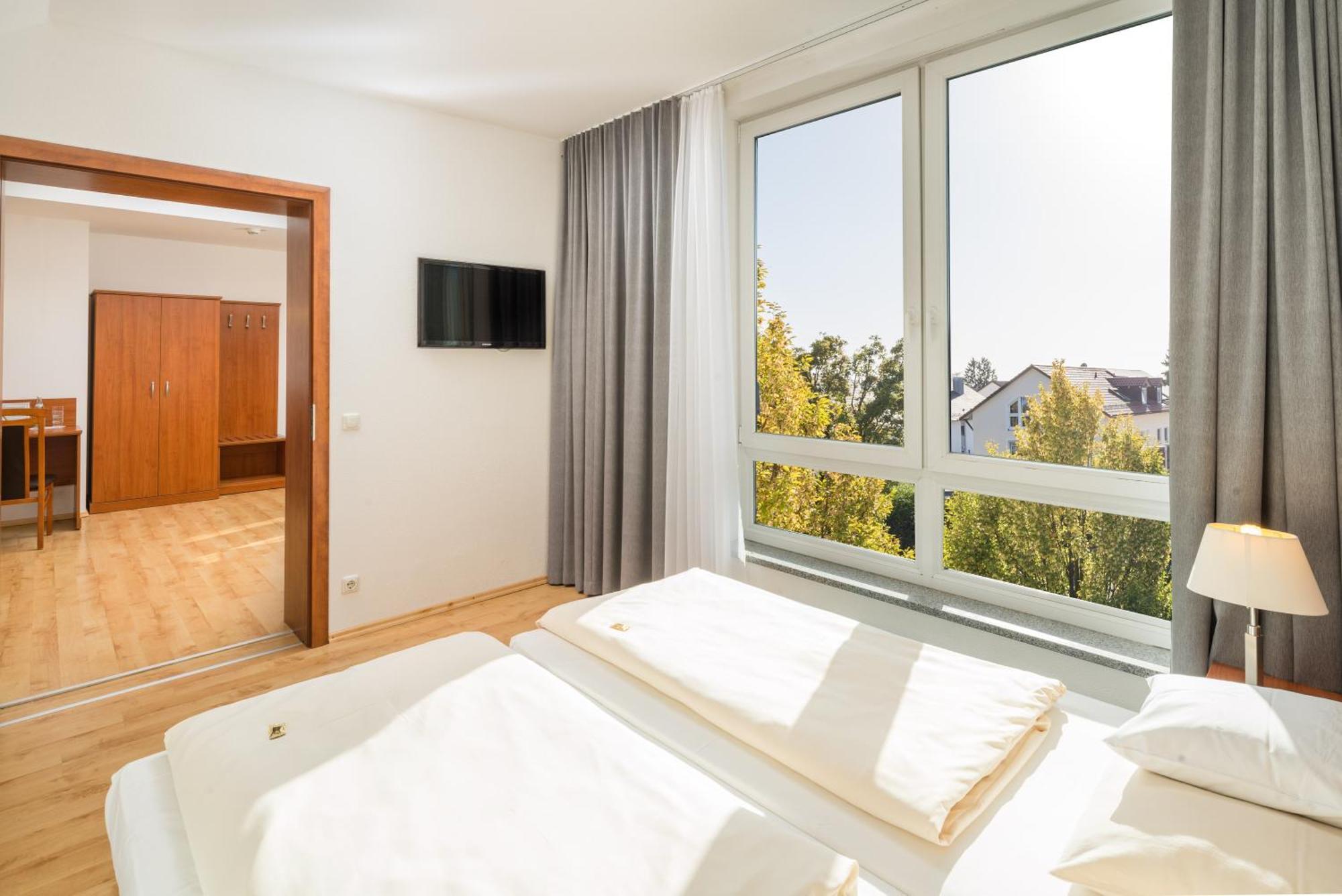 Hotel Meridian ***Superior Ergolding Zewnętrze zdjęcie