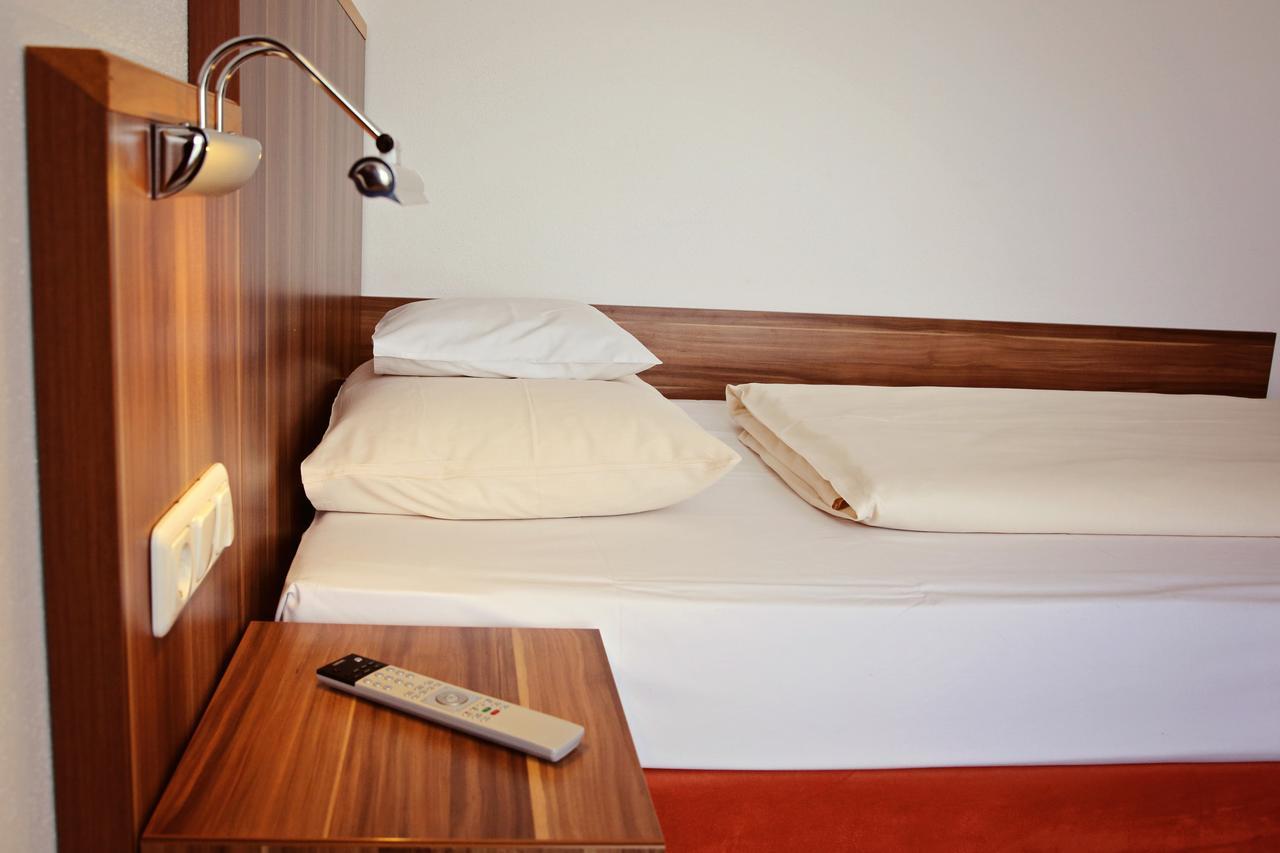 Hotel Meridian ***Superior Ergolding Zewnętrze zdjęcie